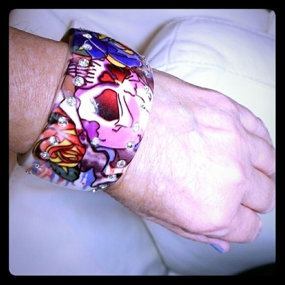 REALLY CHIC ARTSY ENAMEL BRACELET CRYSTALS - Picture 1 of 6